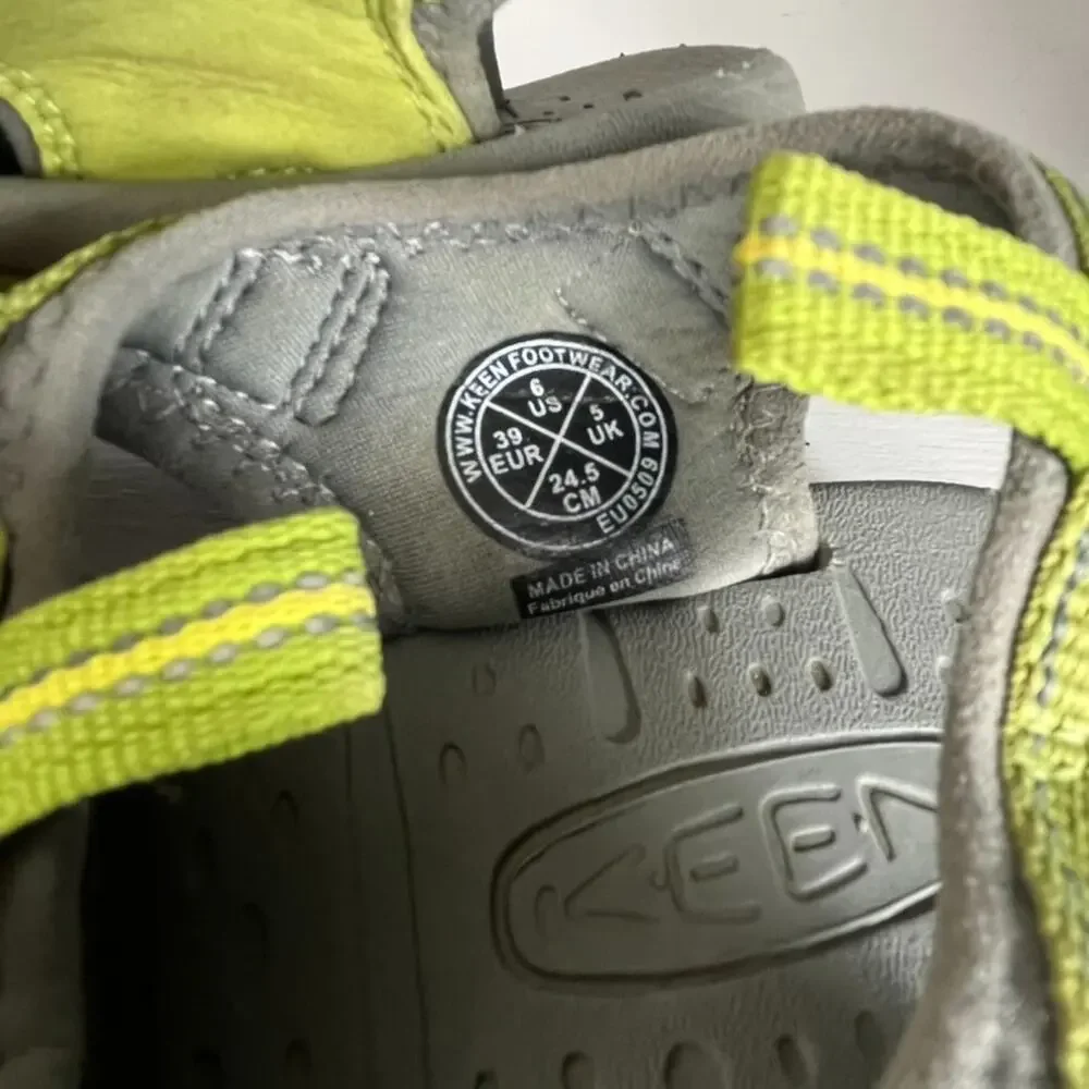 Keen Newport H2 Water Sandals Men's Size 6 Green Waterproof Bungee Lace Casual